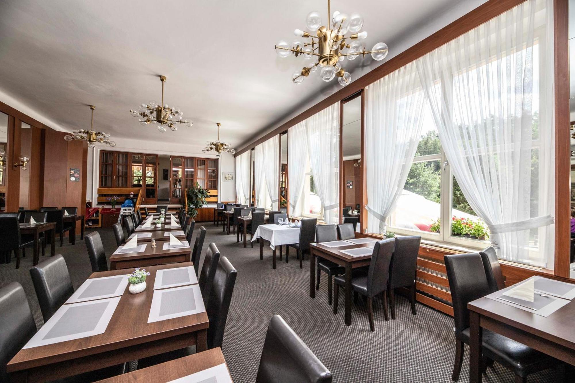 Parkhotel Skalni Mesto Jičín Εξωτερικό φωτογραφία
